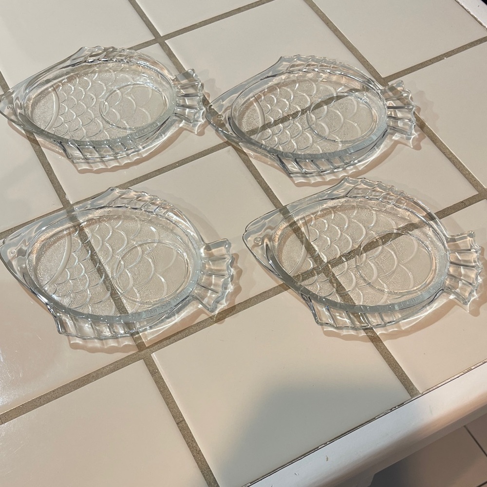 Glass Fish-Shaped Serveware Set